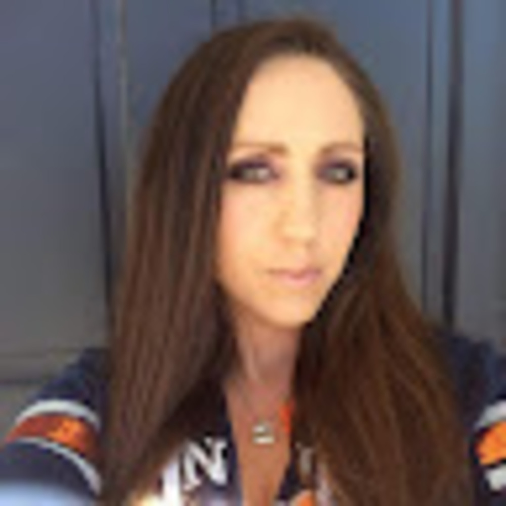 Meet your Posher, Adrienne